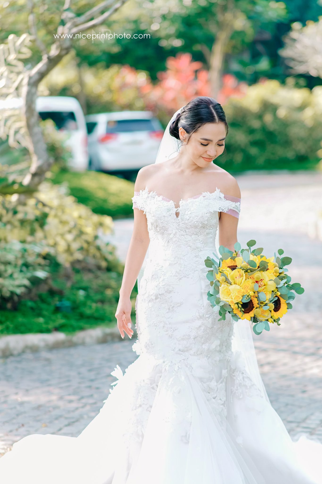 Batangas Ever After features Mark Zambrano and Aicelle Santos sunflower themed wedding in El Jardin de Zaida, San Juan, Batangas