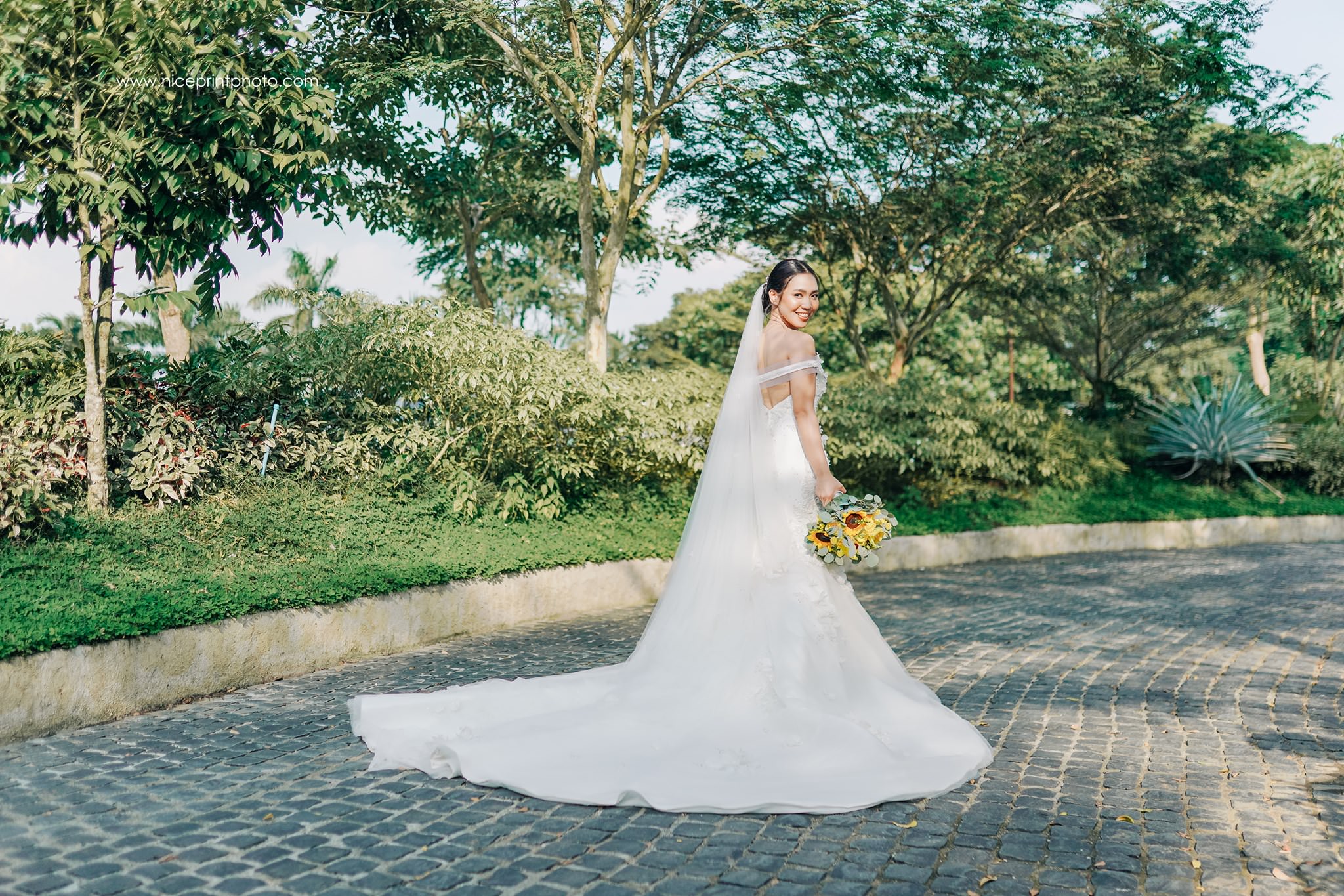 Batangas Ever After features Mark Zambrano and Aicelle Santos sunflower themed wedding in El Jardin de Zaida, San Juan, Batangas